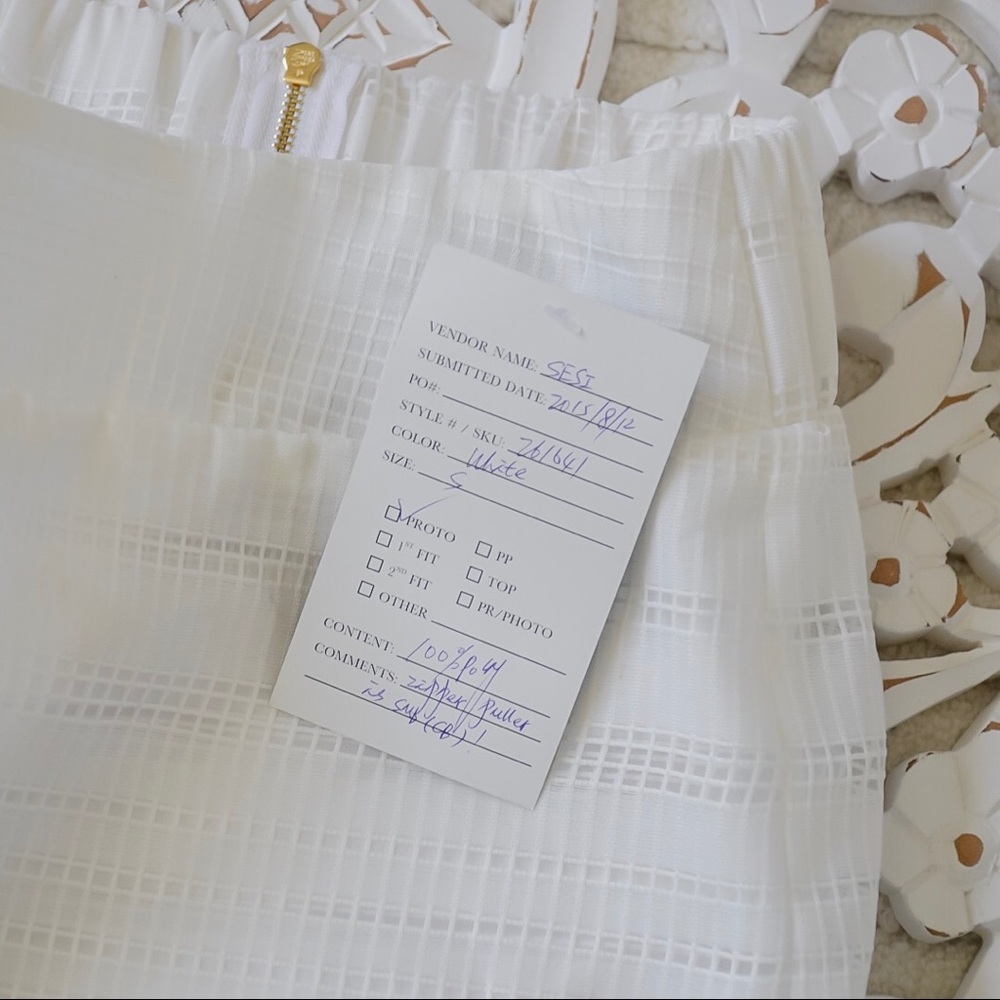 🆕 NWT BEBE White Shorts - Picture 4 of 5